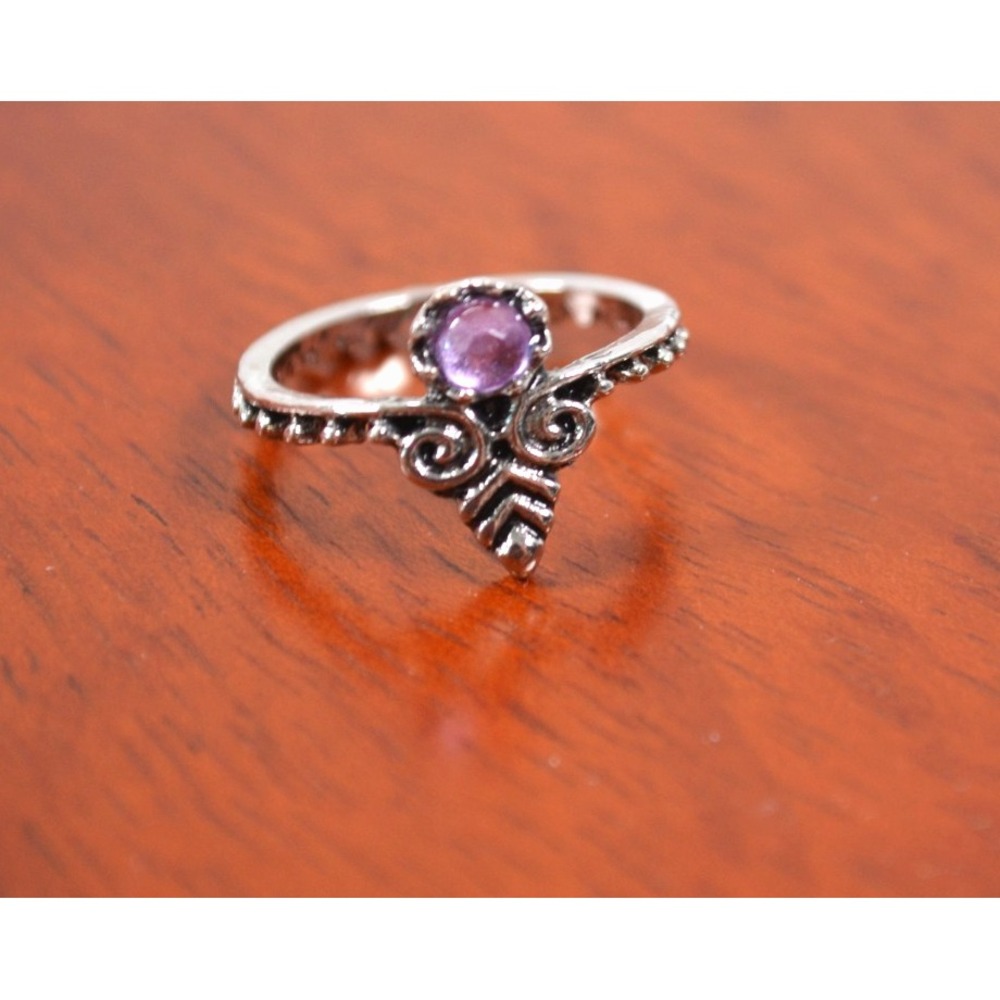 Silver Tone Textured Band Ring w/ Purple setting Boho Size 6.25